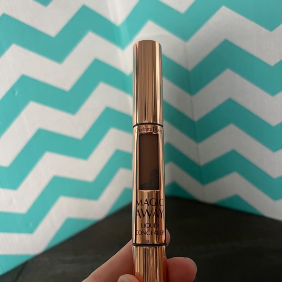 Charlotte Tilbury NEW Magic Away Liquid Concealer MULTI Fair and Dark - Picture 7 of 9